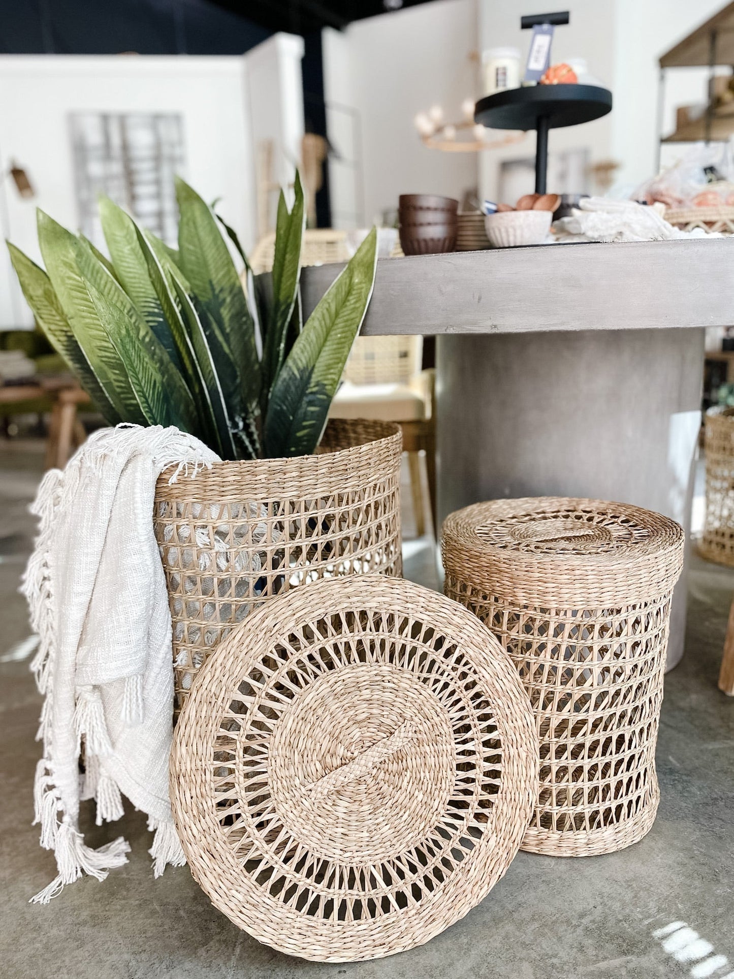 Seagrass Basket with Lid